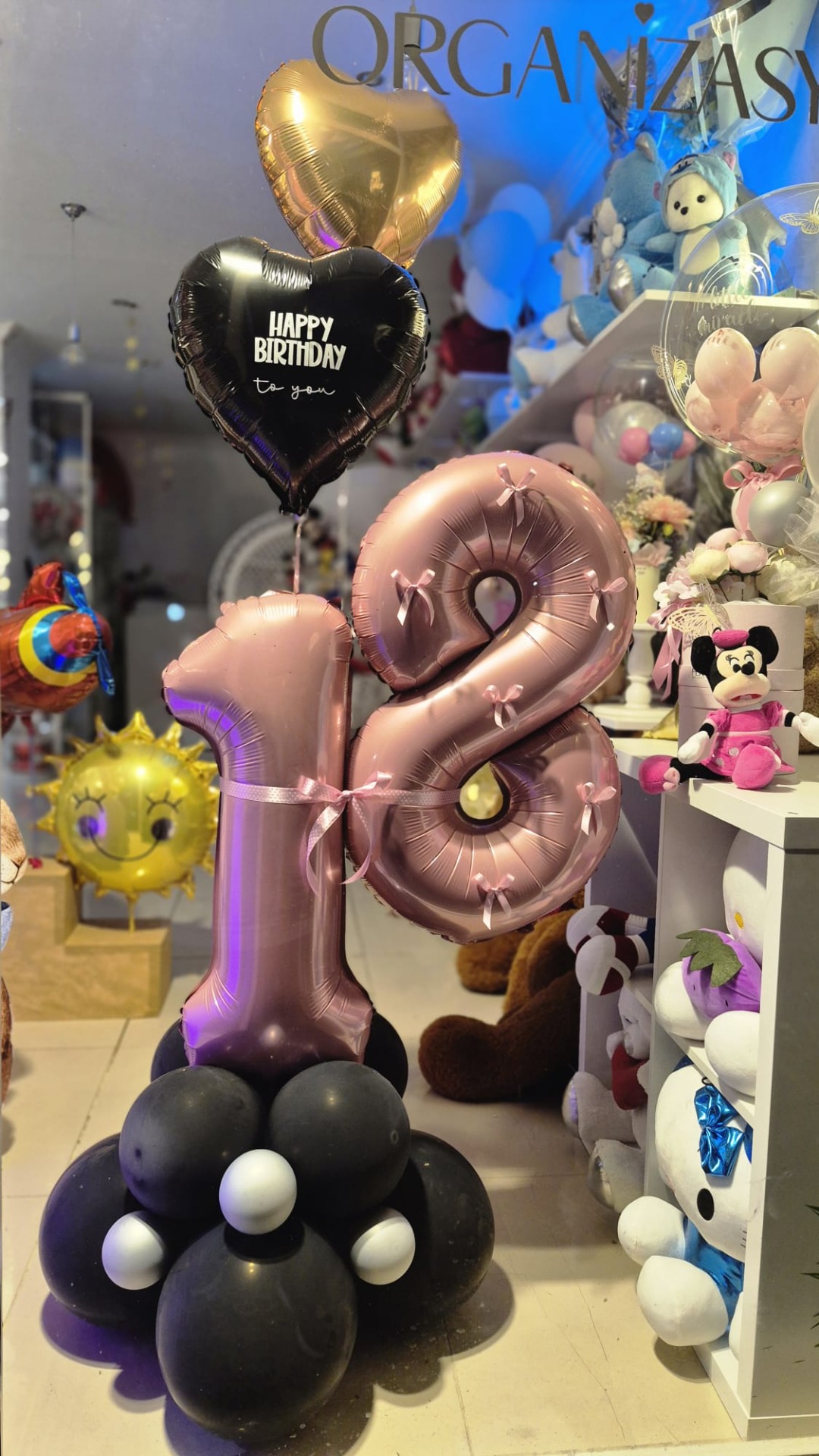 Yaşgünü Organizasyonlarınız için Pratik, Uygun Fiyatlı Balon Süslemelerimiz. Tecrübemize Güvenin !!